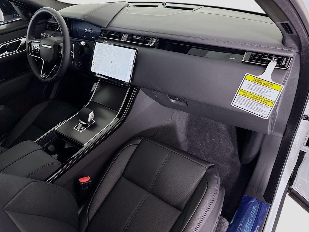 Used 2026 Fuji White Land Rover Dynamic SE image 19