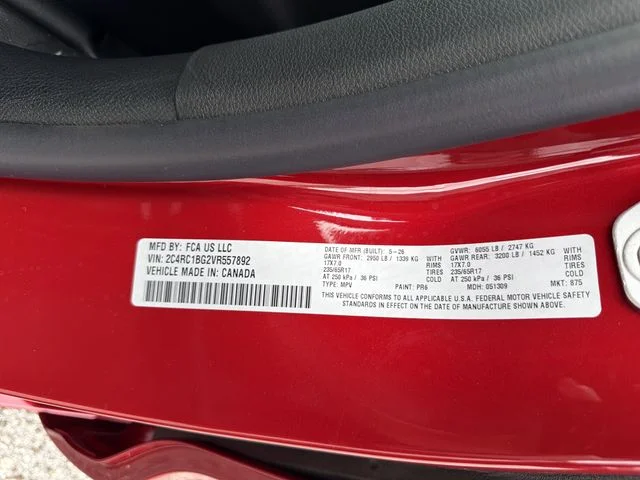 New 2027 Red Hot Pearl-Coat Exterior Paint Chrysler Select image 36