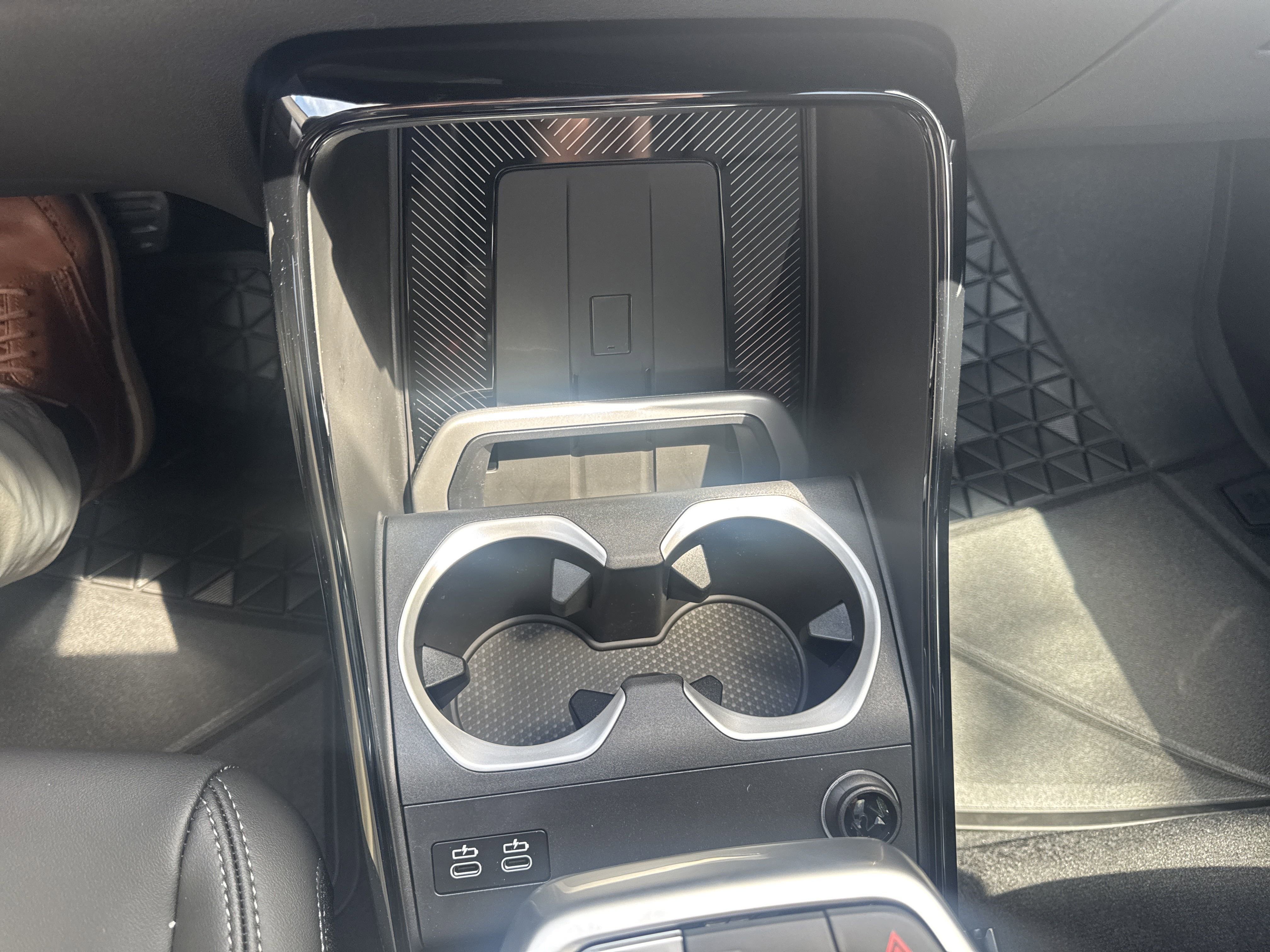 2025 BMW X1 28i - Photo 16