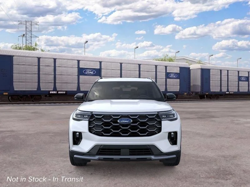 New 2026 Star White Metallic Tri-Coat Ford Platinum™ image 7