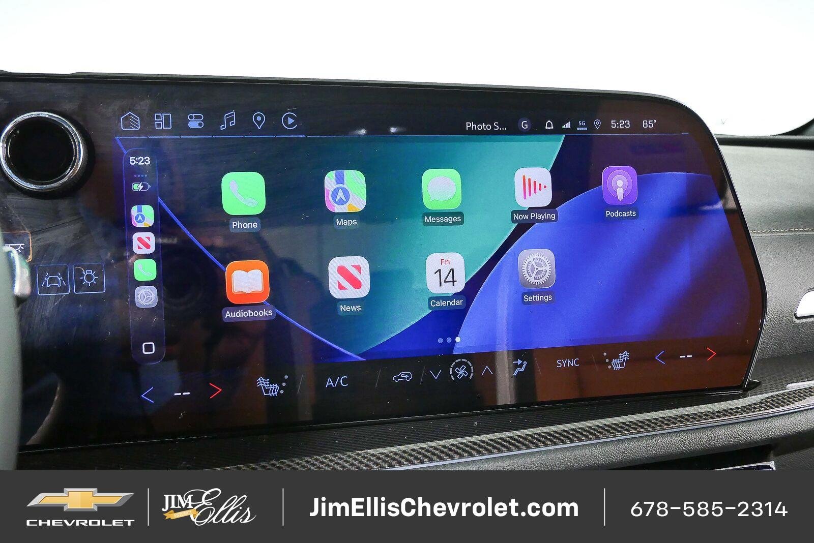 2027 Chevrolet Traverse Z71 - Photo 14