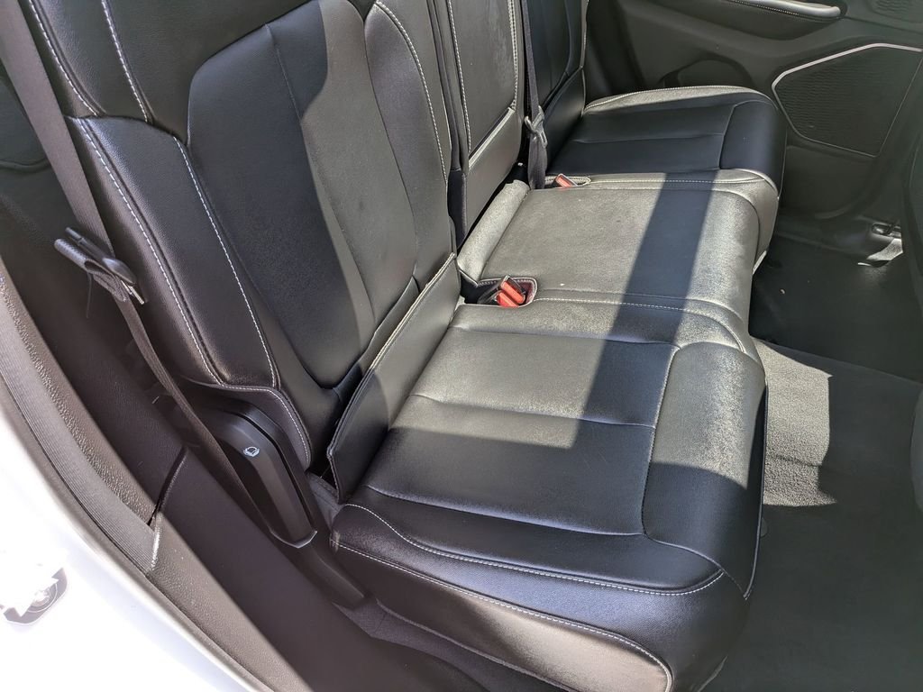 Used 2024 White Jeep 4xe image 28