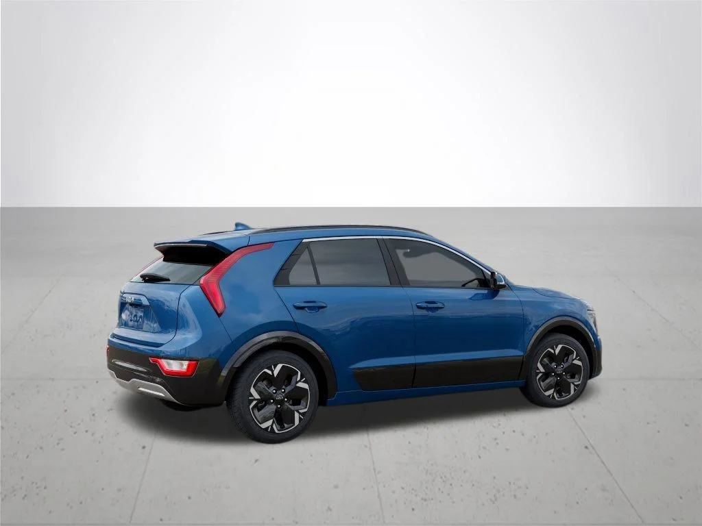 New 2026 Mineral Blue Kia WIND image 6