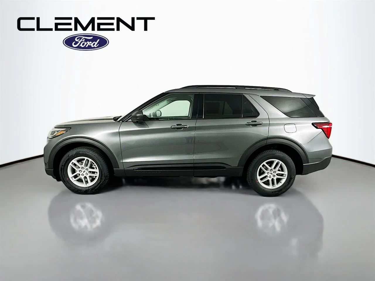 New 2026 Carbonized Gray Metallic Ford Active image 4