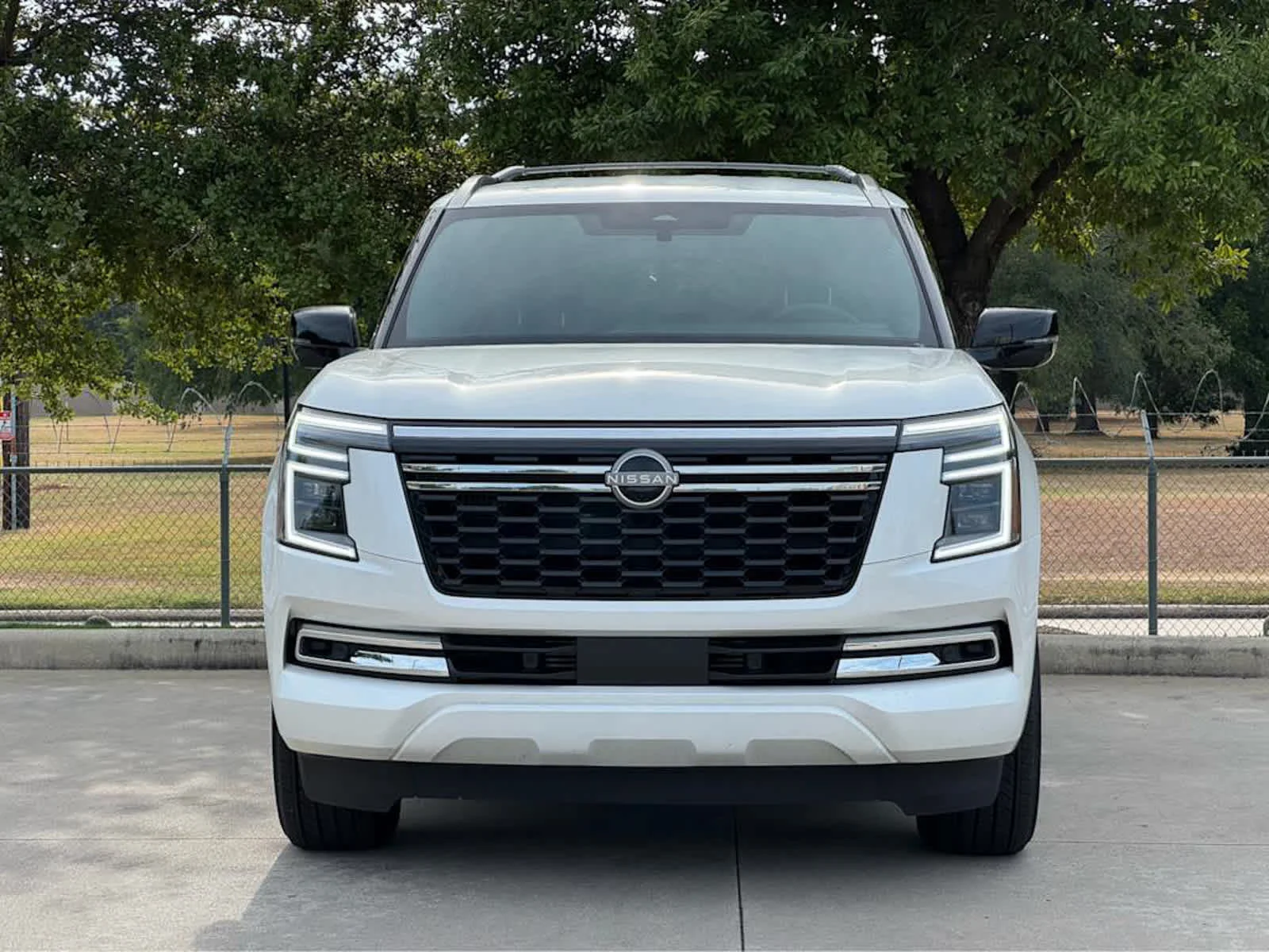 Used 2025 Aspen White Tricoat Nissan SL image 2