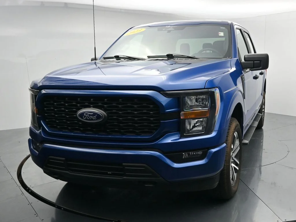 Used 2023 Blue Ford XL image 2