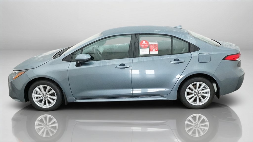 New 2027 Celestite Toyota LE image 2
