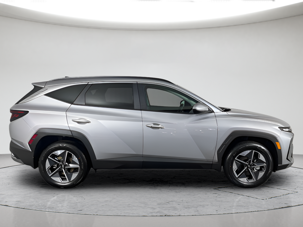 New 2026 Silver Hyundai SEL image 4