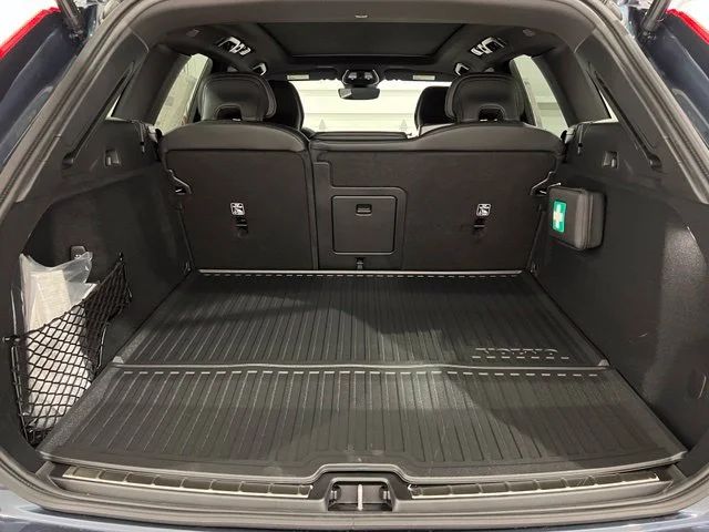 New 2027 Denim Blue Volvo Ultra image 23