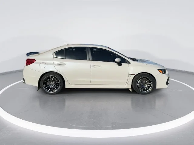 Used 2018 White Subaru  image 8