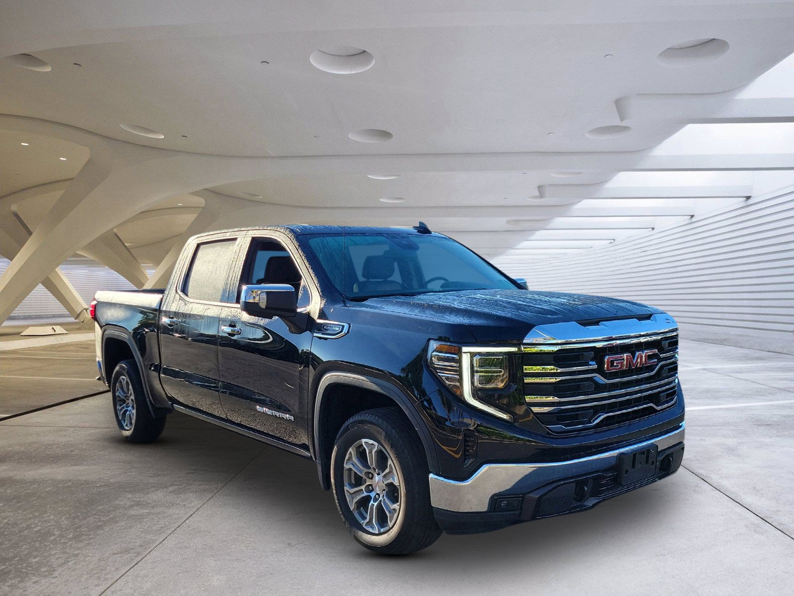2025 GMC Sierra 2WD Crew Cab Short Box SLT's photo