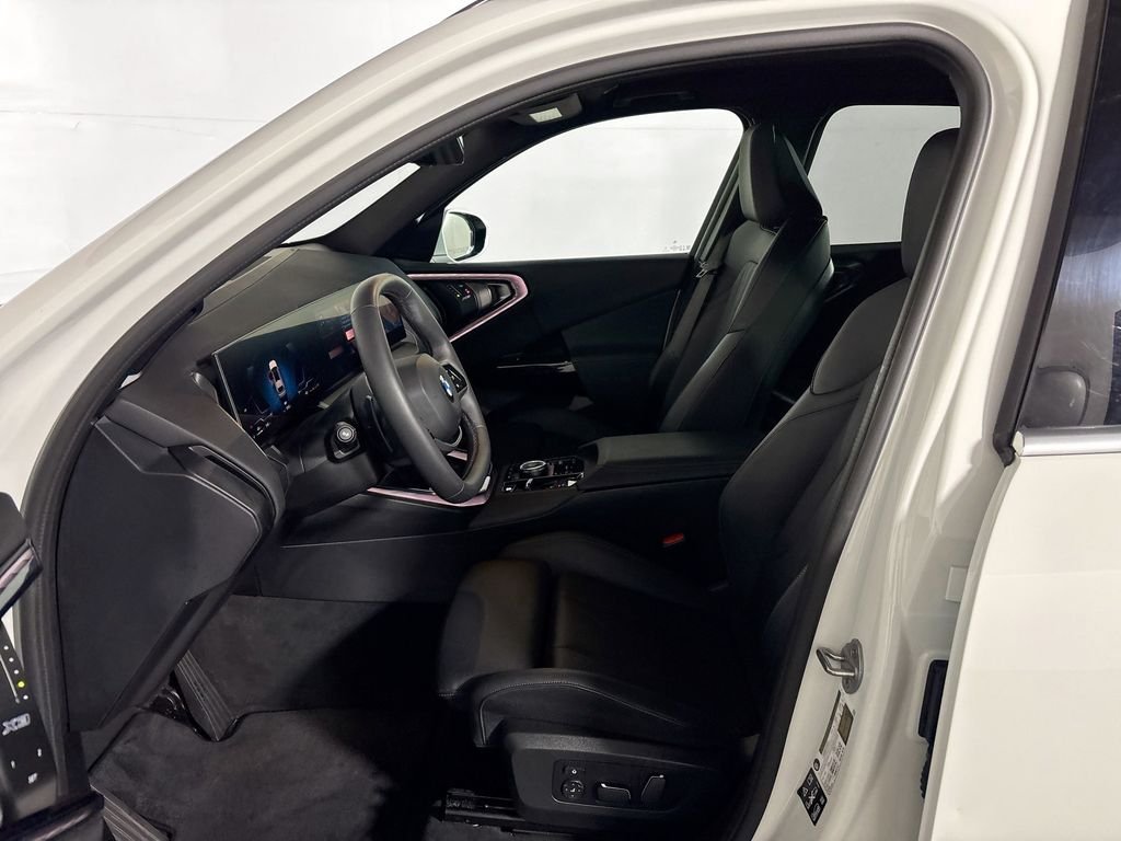 Used 2026 White BMW 30 xDrive image 11