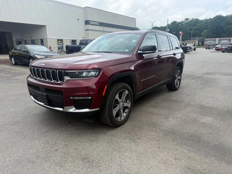 Certified Used 2024 Red Jeep Limited image 3