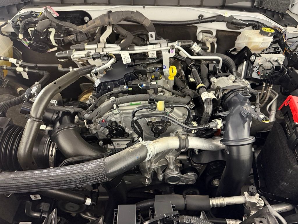 Used 2025 Oxford White Ford Big Bend image 23