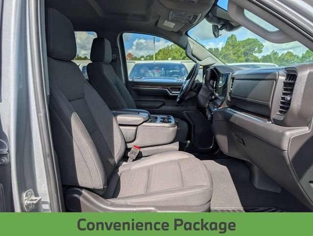 Used 2025 Gray Chevrolet LT image 29