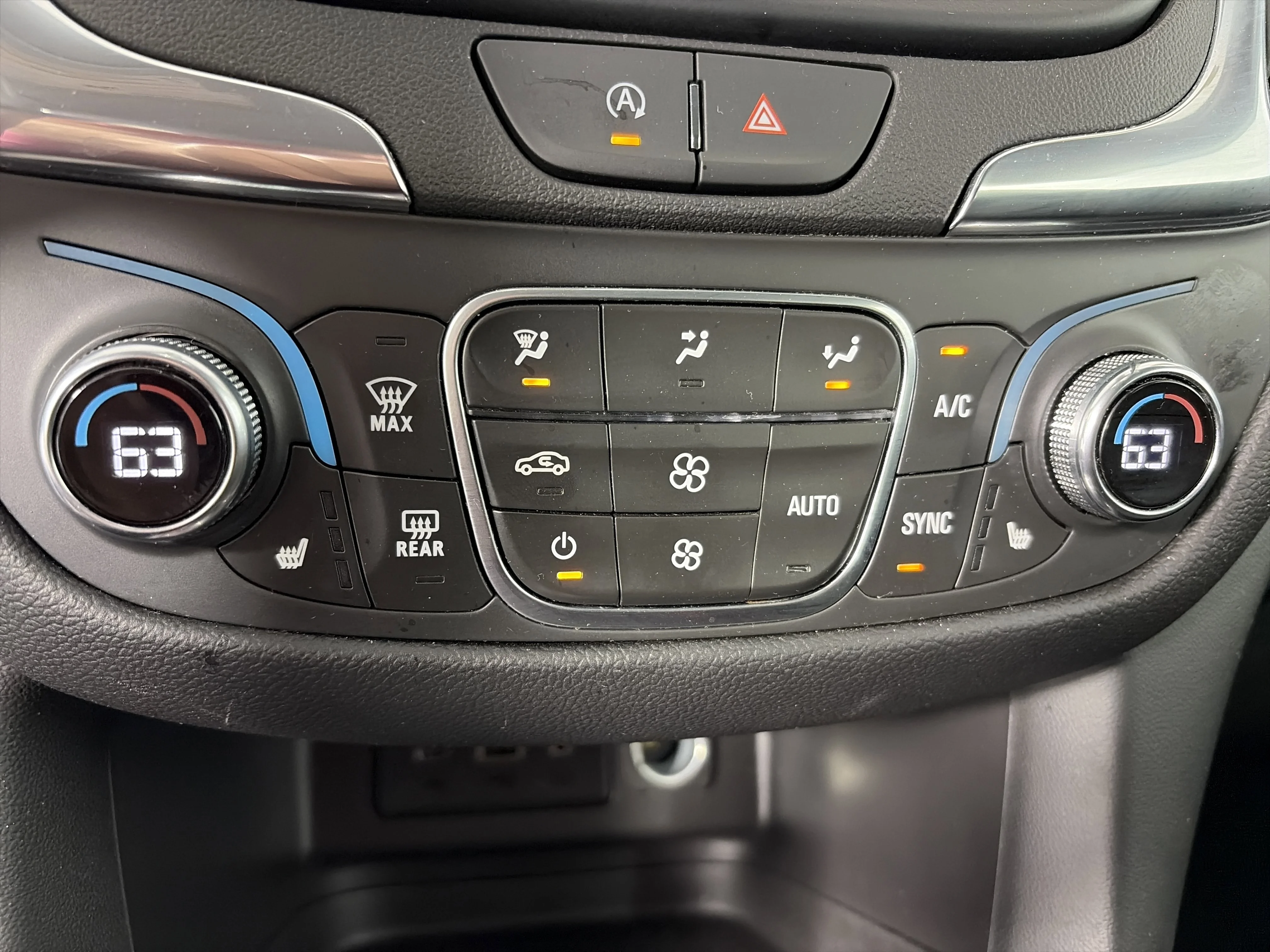 2024 Chevrolet Equinox LT - Photo 23