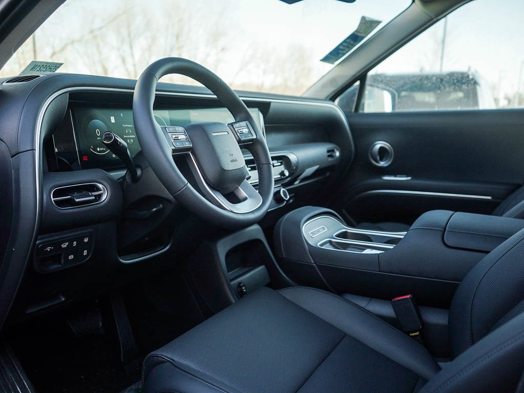New 2026 Abyss Black Pearl Hyundai SEL Premium 8P AWD image 19