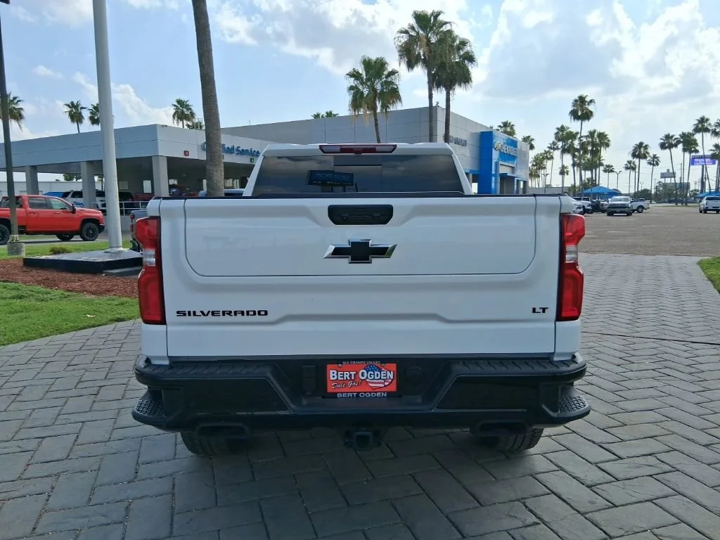Used 2025 Summit White Chevrolet LT Trail Boss image 6