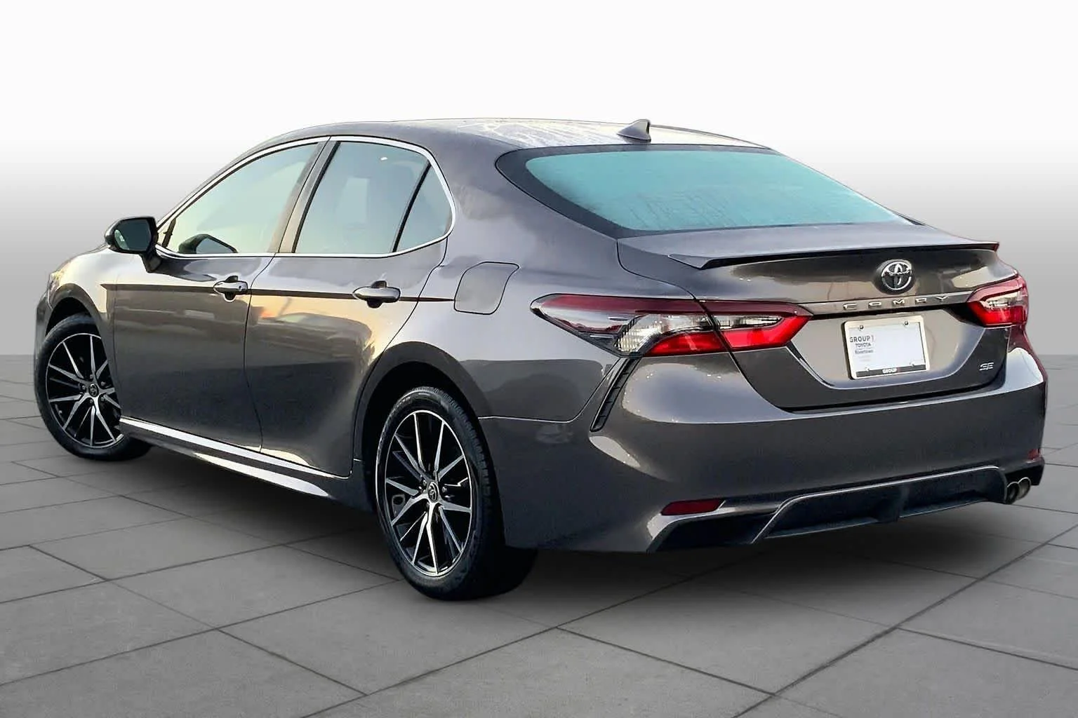 Used 2022 Predawn Gray Mica Toyota SE image 10