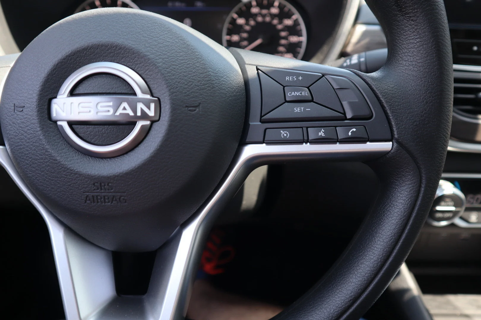 New 2026 Pearl White Tricoat Nissan SV image 22