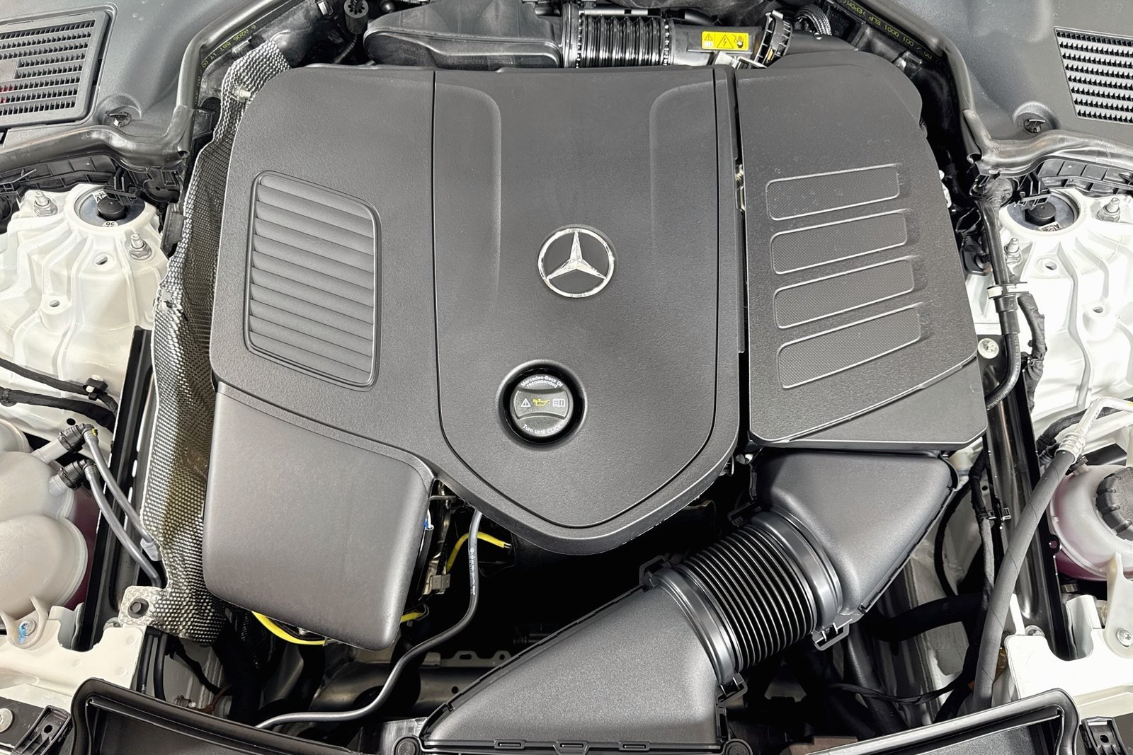 New 2026 Polar White Mercedes-Benz C 300 image 28