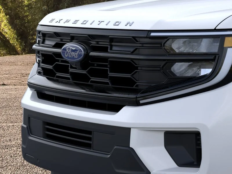New 2026 Star White Metallic Tri-Coat Ford MAX Active image 41
