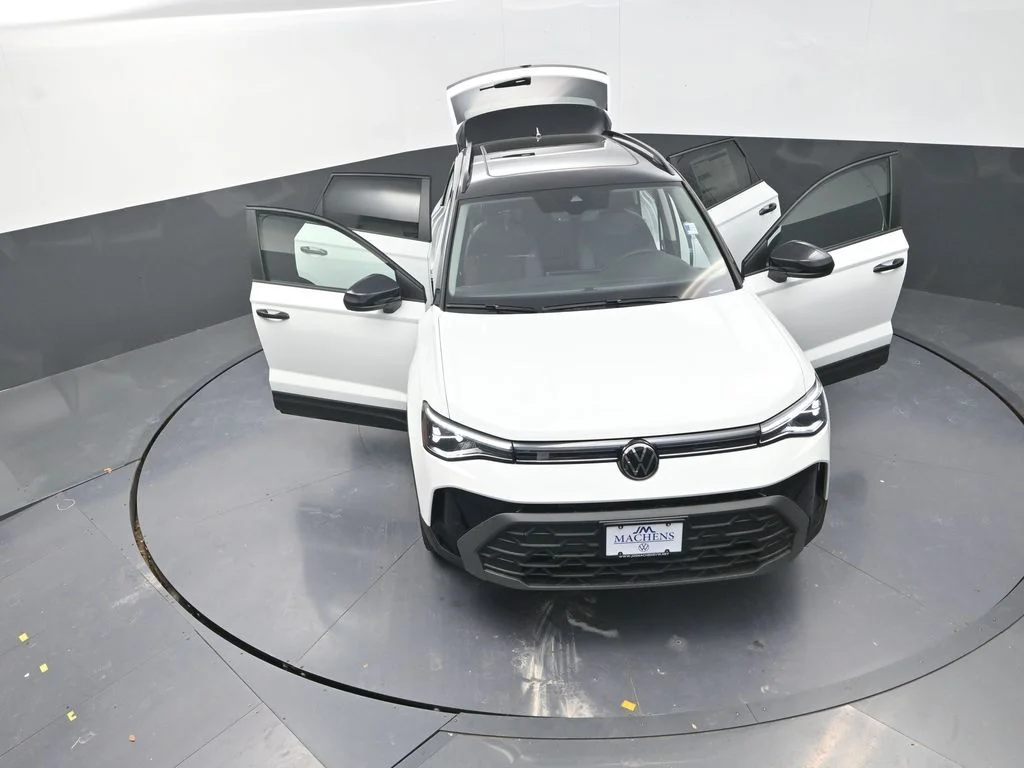 2026 Volkswagen Taos SE Black - Photo 30