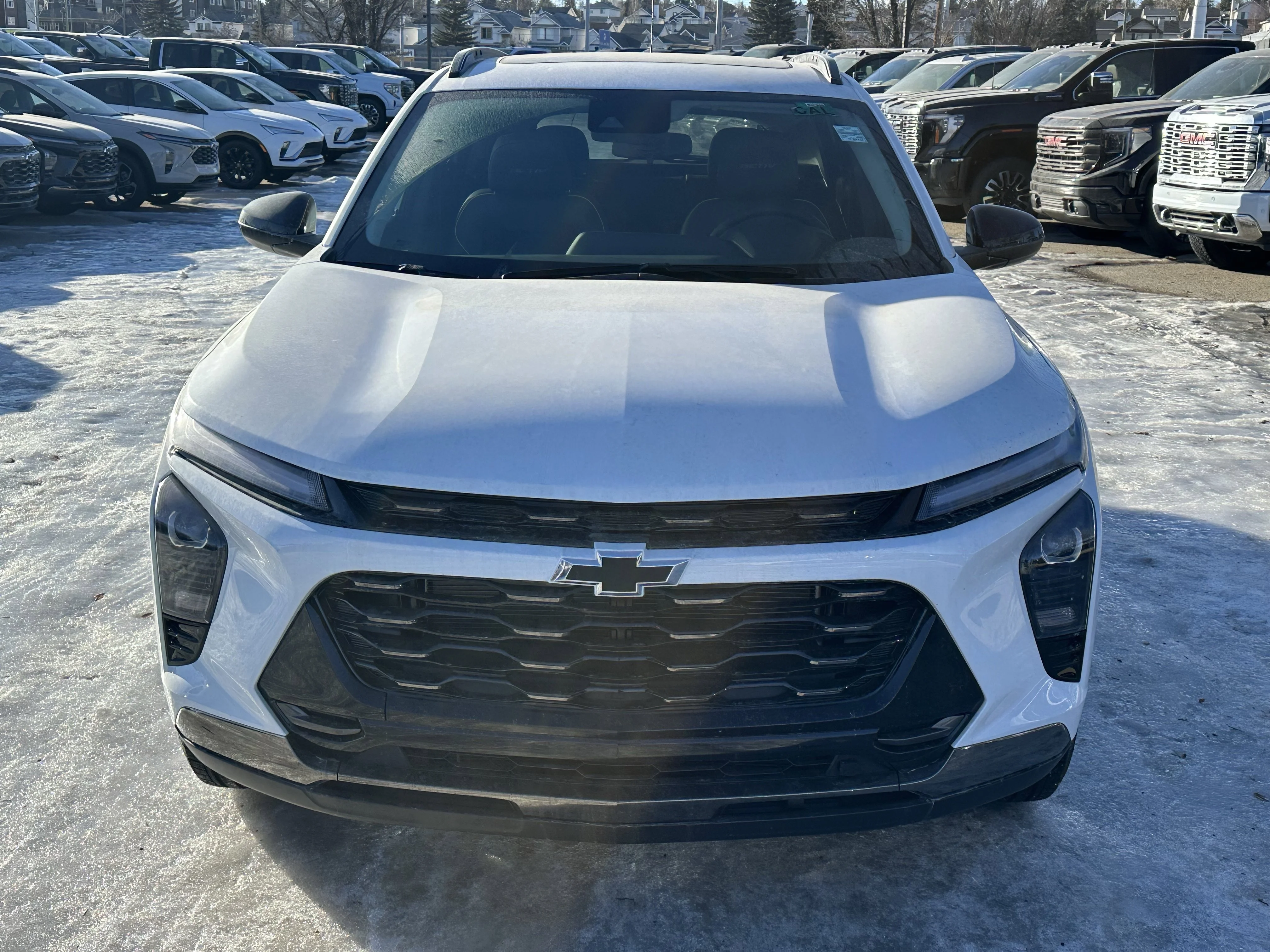 New 2026 Summit White Chevrolet ACTIV image 2