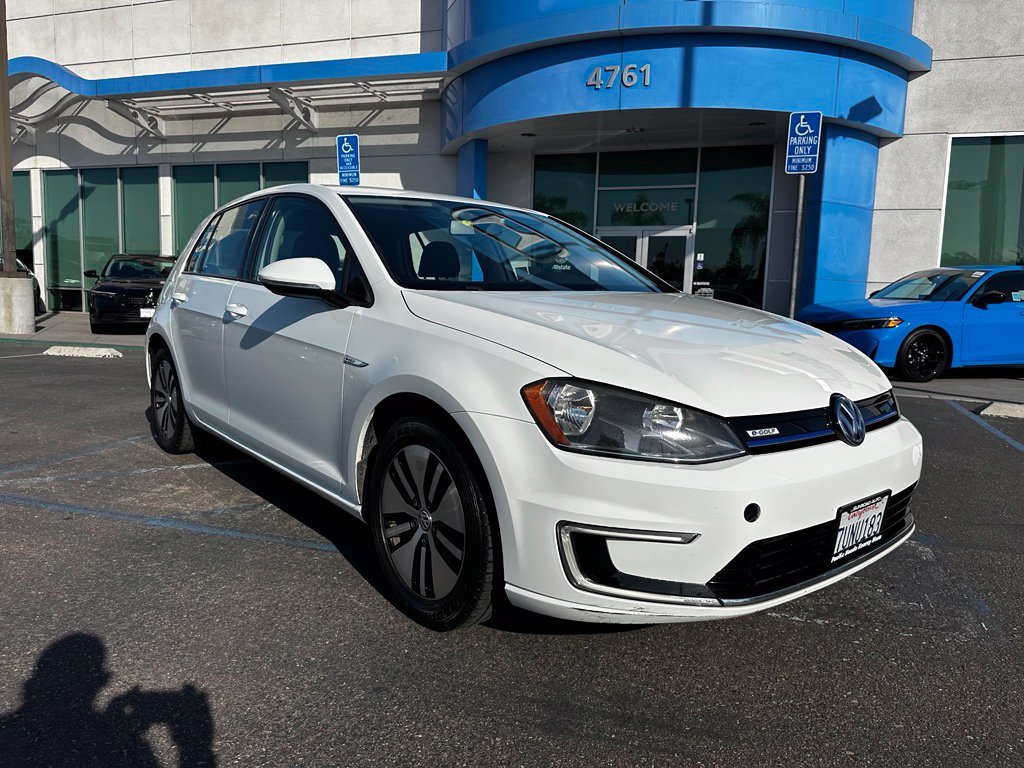 Used 2016 White Volkswagen SE image 8