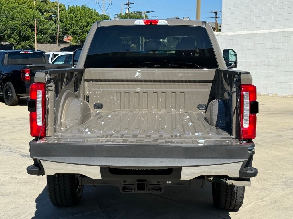 New 2026 Marsh Gray Ford F-250® Lariat® image 17