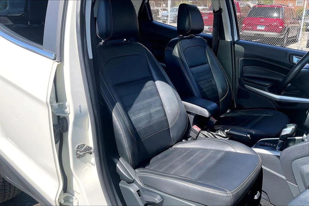 Used 2020 White Ford Titanium image 6