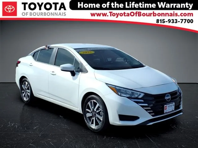 2025 Nissan Versa 1.6 SV CVT's photo