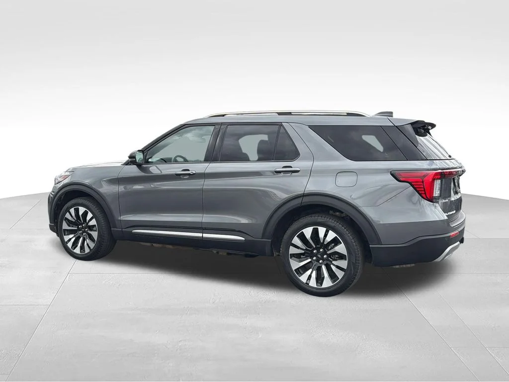Used 2025 Gray Ford Platinum image 5