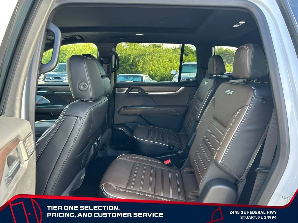 New 2026 Glacier White Tricoat GMC Denali Ultimate image 12