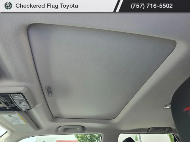 Used 2024 Ice Cap Toyota TRD Off-Road Premium image 9