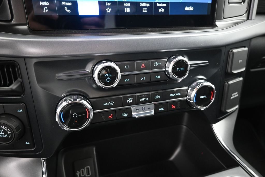 New 2026 Oxford White Ford XLT image 23