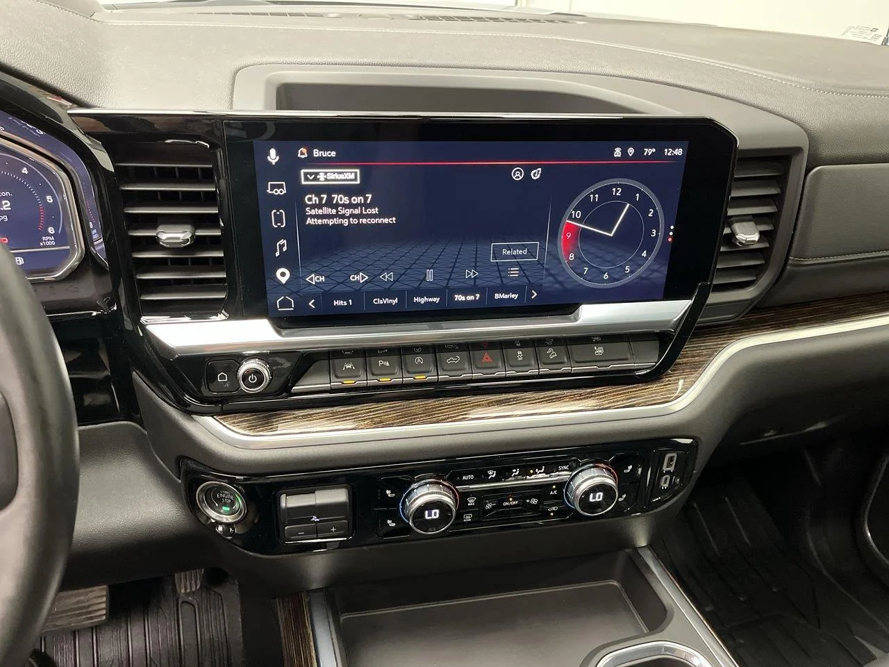 Used 2025 Sterling Metallic GMC Elevation image 19