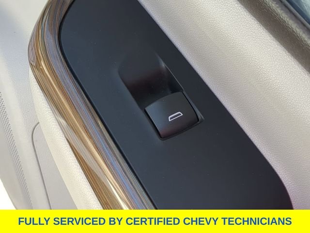 Used 2023 White GMC SLE image 45