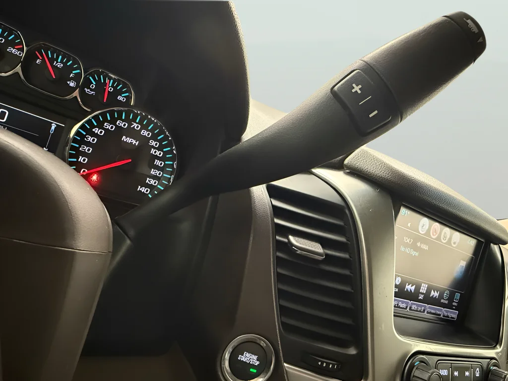 Used 2018 White Chevrolet LT image 24
