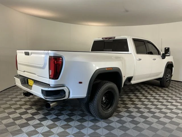 Used 2020 White GMC Denali image 5