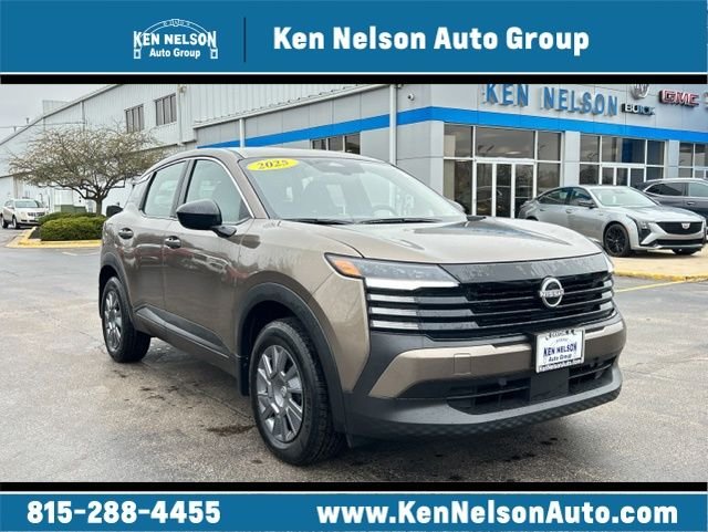 2025 Nissan Kicks S AWD