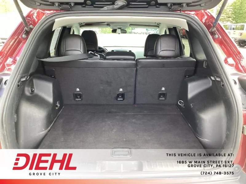 Used 2020 Red Jeep Latitude Plus 4x4 image 14