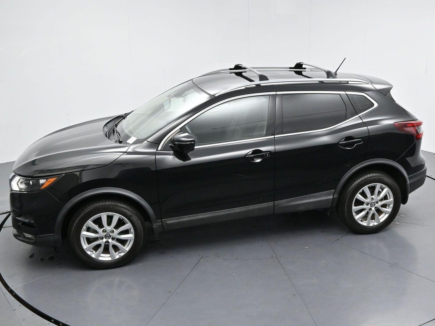 Used 2020 Magnetic Black Pearl Nissan SV image 39