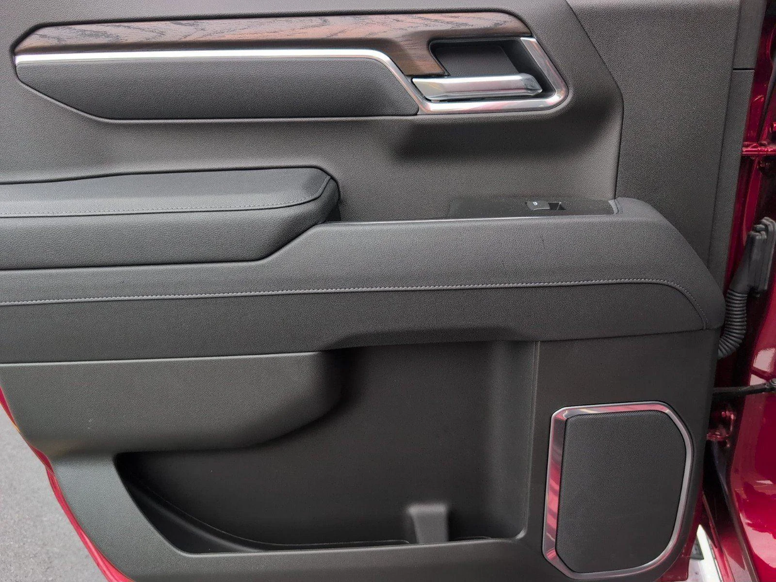 New 2026 Volcanic Red Tintcoat GMC SLT image 35