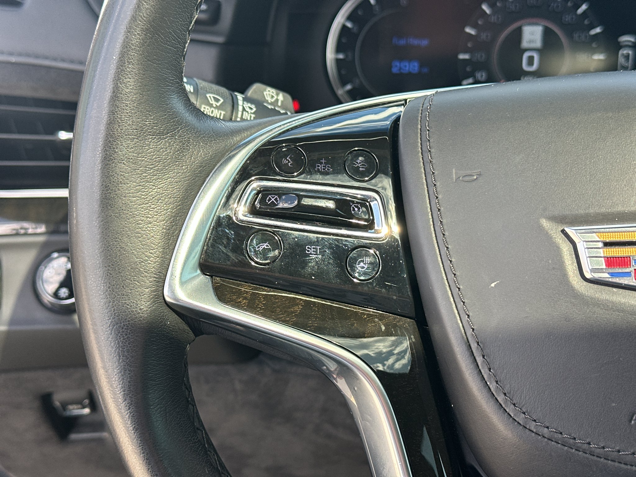 Used 2019 Shadow Metallic Cadillac Platinum image 18