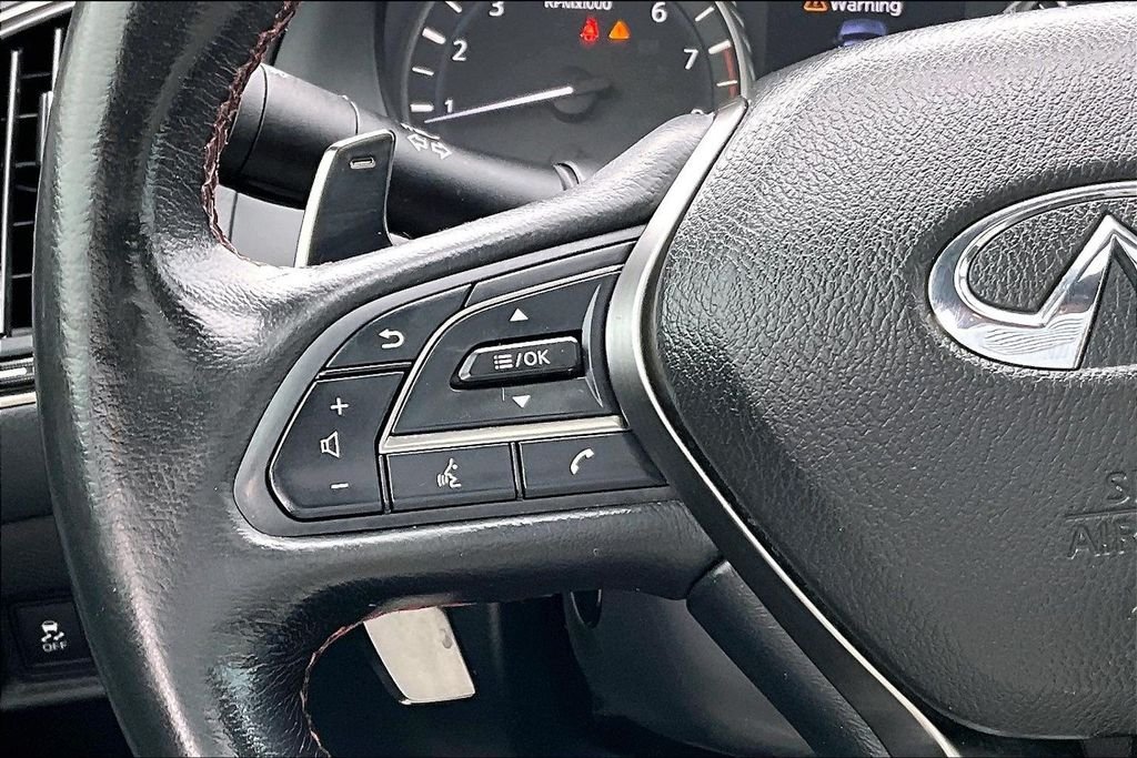 Used 2019 White INFINITI Red Sport 400 image 20