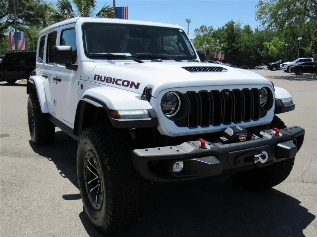 New 2026 Bright White Clear-Coat Exterior Paint Jeep Rubicon X image 2