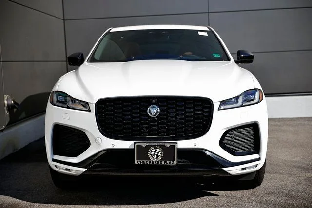 2026 Jaguar F-Pace R-Dynamic S - Photo 8
