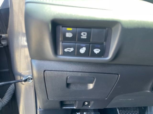 Used 2022 Gray Toyota Platinum image 17