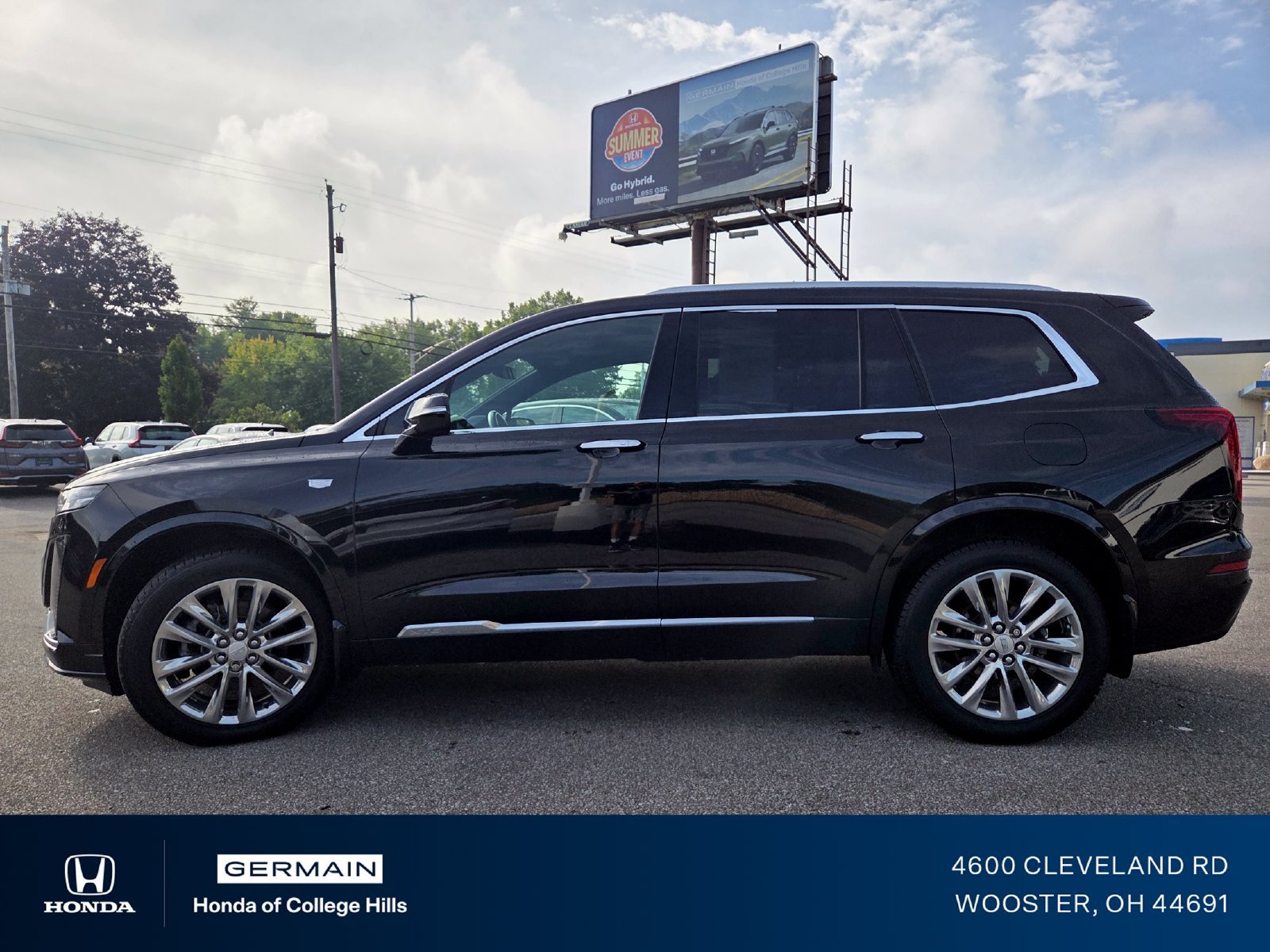 Used 2021 Black Metallic Cadillac Premium Luxury image 14